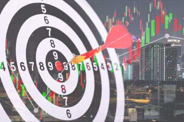 Selecting the Right Stocks for Long-Term Investment